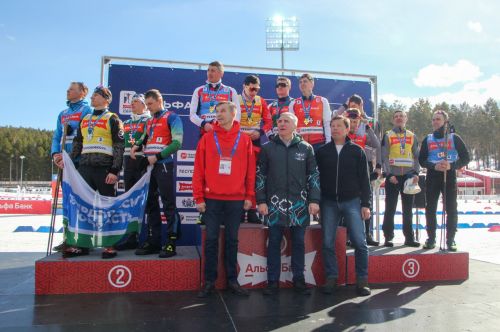 Завершающий день соревнований в Тюмени открыла мужская эстафета.